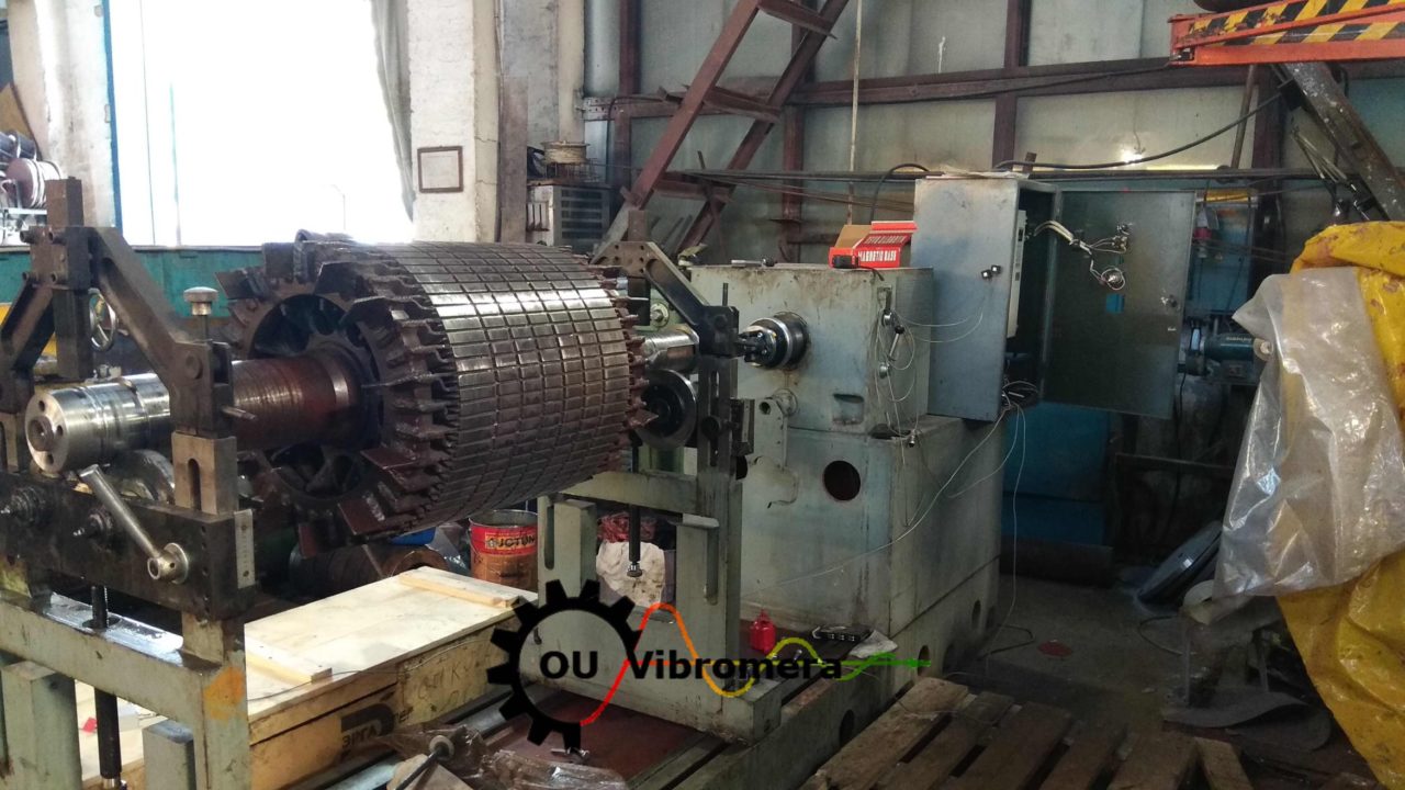 Electric motor rotor balancing. Balancing machine.