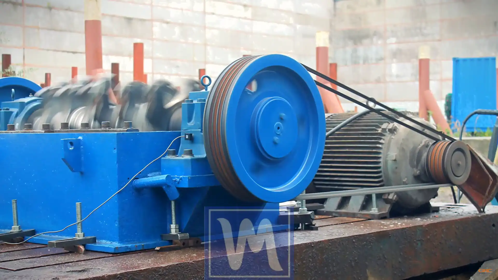 Balancing the crusher using the Balanset-1A vibration analyzer. Eliminating crusher vibration.